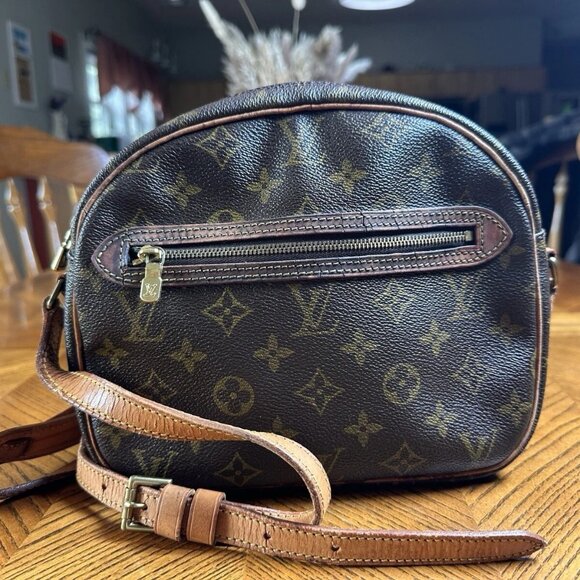 Louis Vuitton Vintage Senlis Monogram Crossbody Shoulder Bag! - Picture 1 of 10